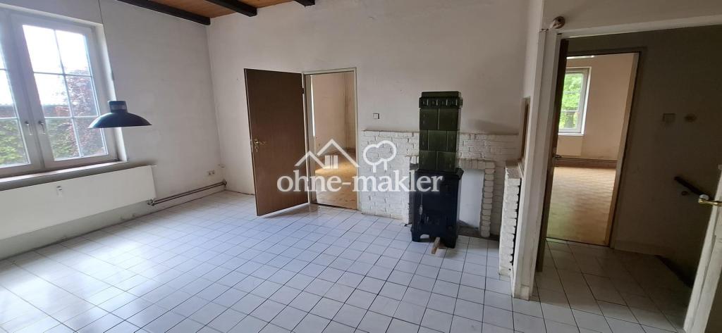 6-Zimmer-Maisonette mit Dachterrasse für Selbstgestalter in Siebenbäumen - Photo 2