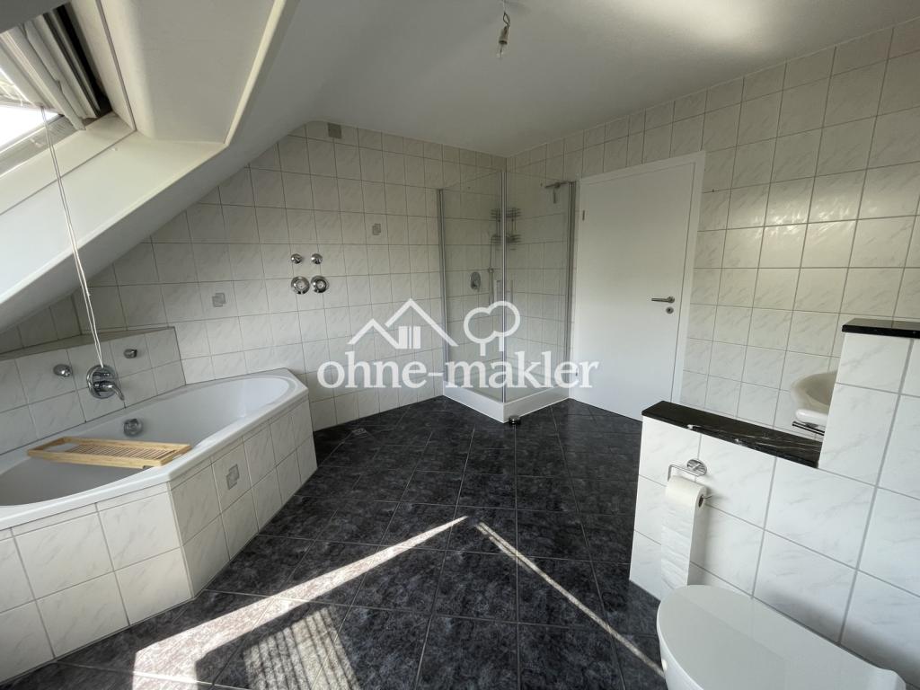 Ansprechende, sanierte 2,5 Zimmer Wohnung mit Balkon, EBK in Eltville - Foto 3