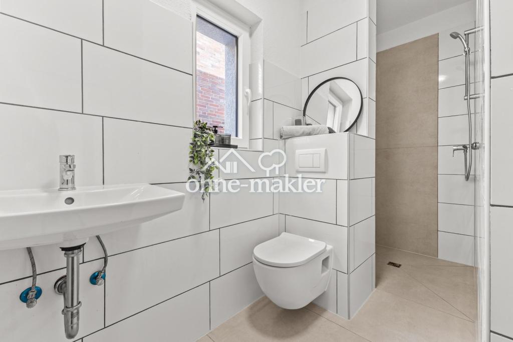 Renovierte 2-Zimmer-Wohnung mit eigener Terrasse und separater Küche in Norden - Foto 4