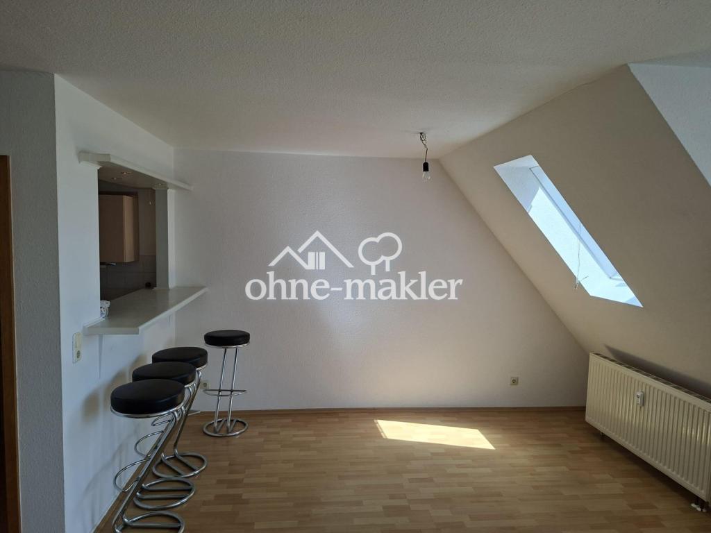 Lichtdurchflutete 2-Zimmer-Wohnung mit Süd-Balkon in Herrenberg-Oberjesingen - Photo 3
