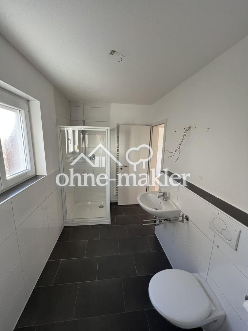 Helle 2 Zimmer Souterrainwohnung mit Terrasse nähe Waldrand zu vermieten - Foto 4