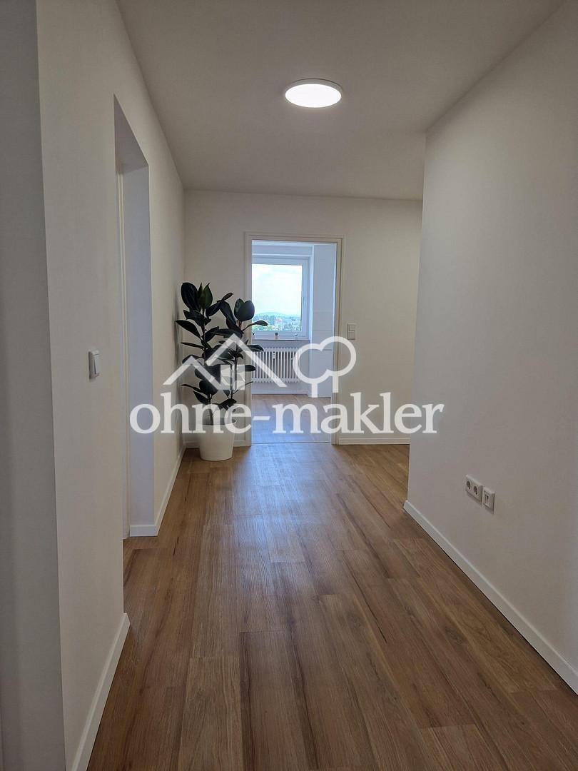 Neu Renovierte 2 Zimmer Wohnung mit Balkon - Photo 5