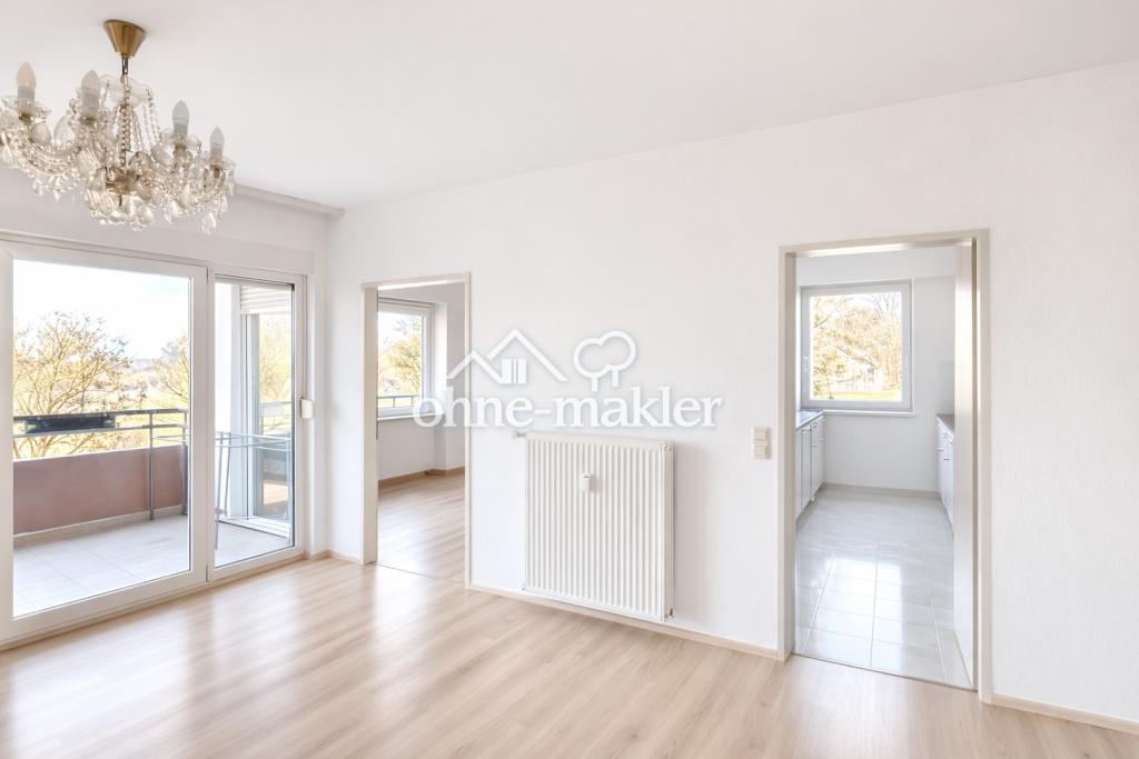 Helle 3,5-Zimmer Wohnung mit Balkon in Backnang - Photo 1