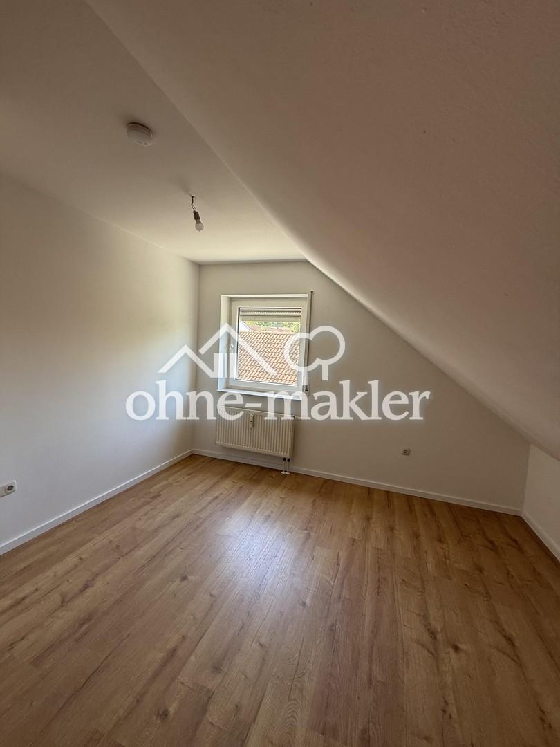 Schöne 3 Zimmer Wohnung mit Stellplatz! - Foto 1