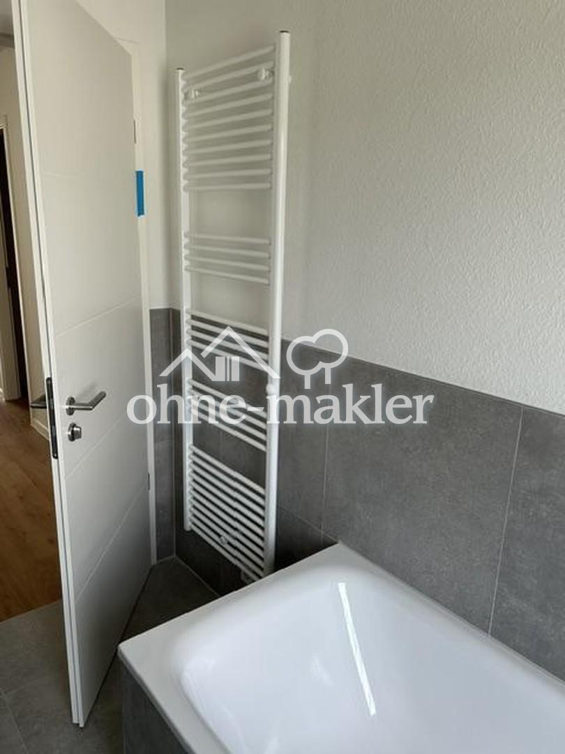 Erstbezug von privat: Hochwertiges Reihenmittelhaus mit Dachterrasse & Garage in Korschenbroich - Photo 5
