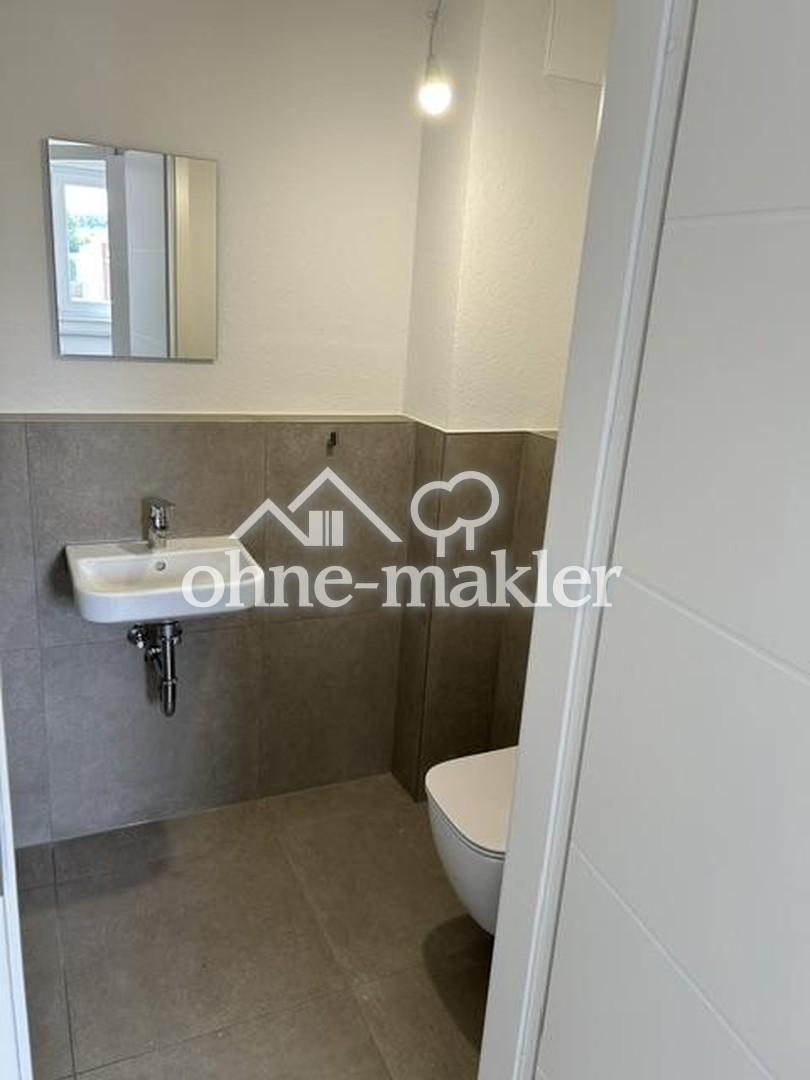 Erstbezug von privat: Hochwertiges Reihenmittelhaus mit Dachterrasse & Garage in Korschenbroich - Photo 3