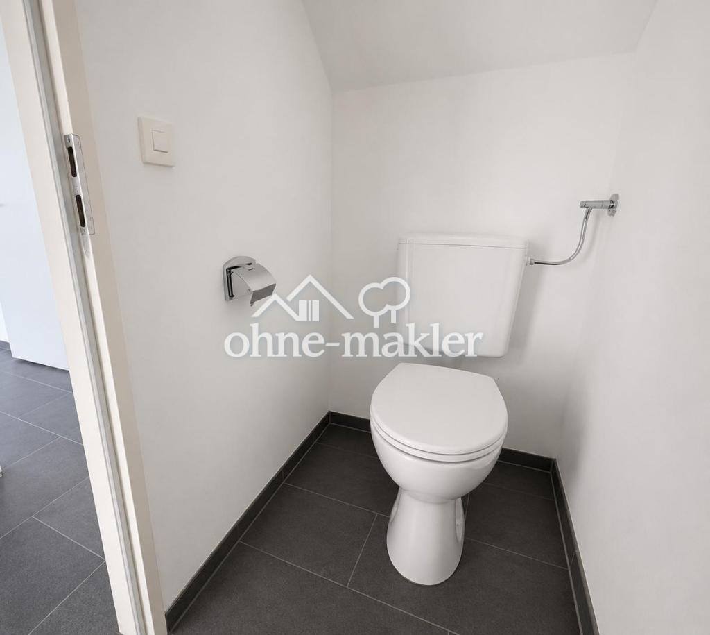 Frisch renovierte 3 Zi. Wohnung im 2. OG mit toller Aussicht (Erstbezug nach Renovierung) - Foto 2
