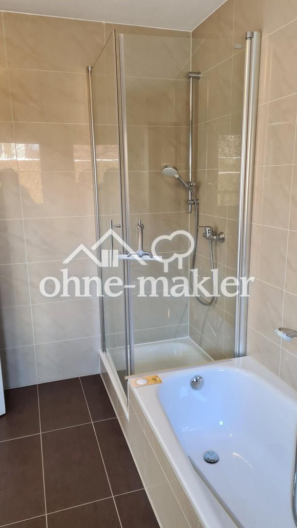 Schöne Wohnung, 2 Zimmer, Küche, Bad, Stellplatz - Photo 4