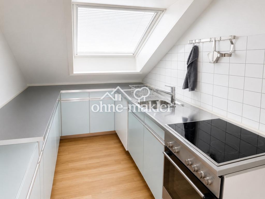 Helle, sanierte und möblierte 3-Zi DG Wohnung mit Balkon in ruhiger Wohnlage - Foto 4