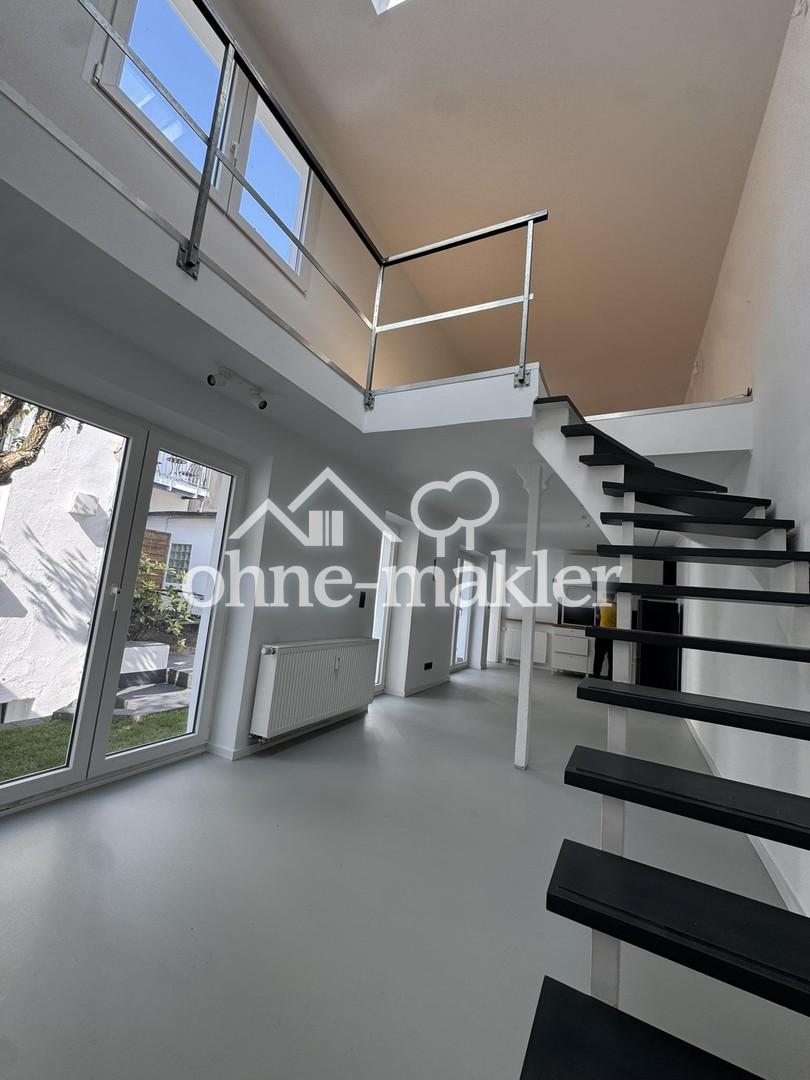 Exklusives Hinterhof-Loft mit Garten, Terrasse & Galerie | Erstbezug | Flingern - Photo 2