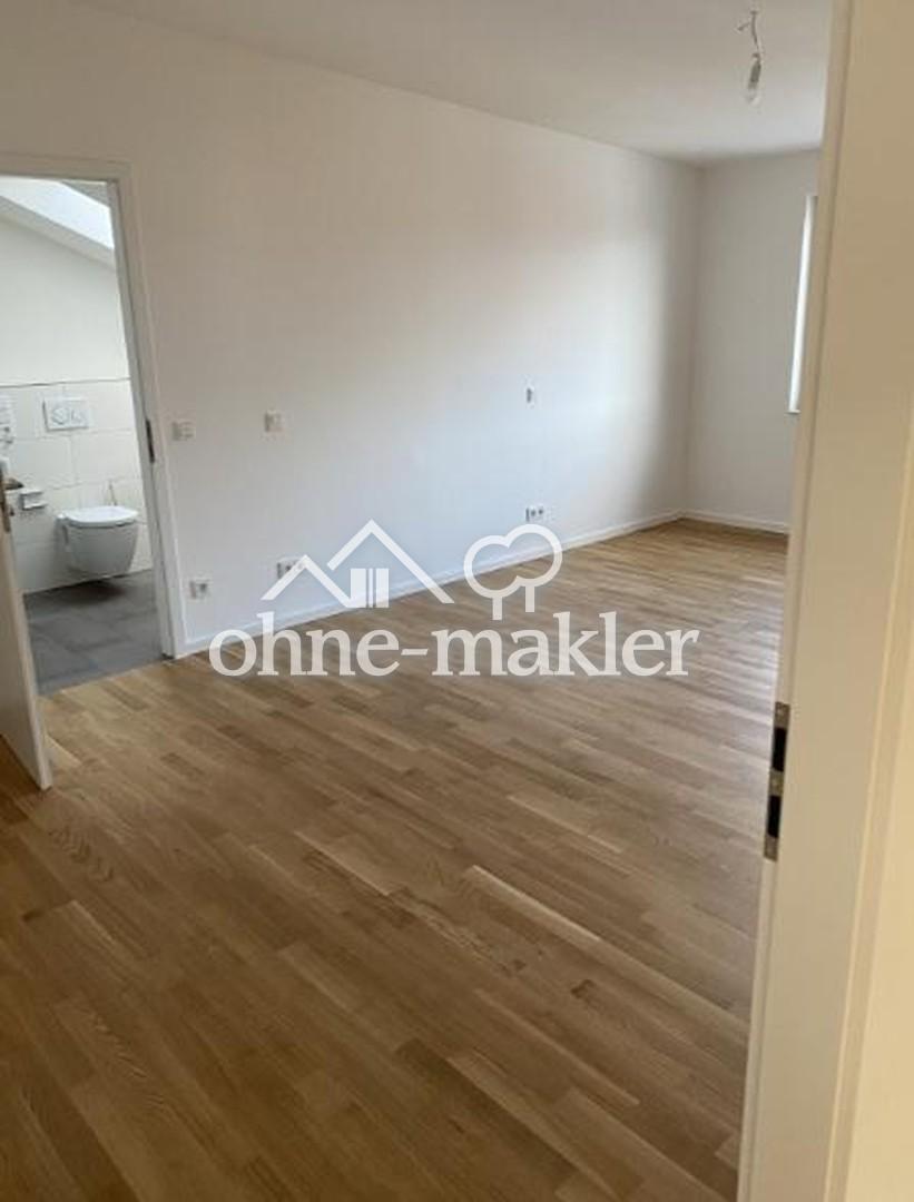 Schöne 3-Zimmer Wohnung mit Dachterrasse - Photo 1