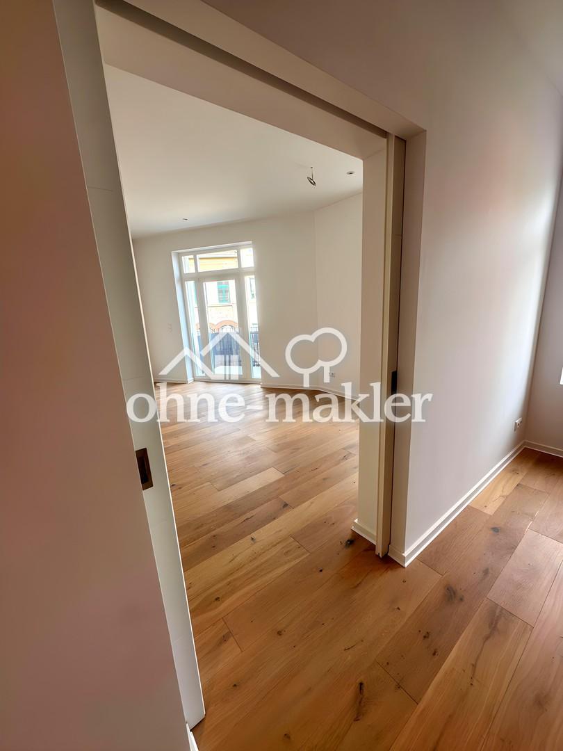 Erstbezug nach Sanierung – Traumhafte 2,5-Zimmer-Wohnung mit Balkon & Einbauküche im Bülowviertel - Foto 1