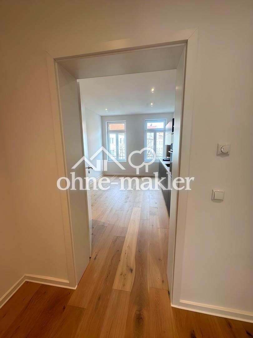 Erstbezug nach Sanierung – Traumhafte 2,5-Zimmer-Wohnung mit Balkon & Einbauküche im Bülowviertel - Foto 3