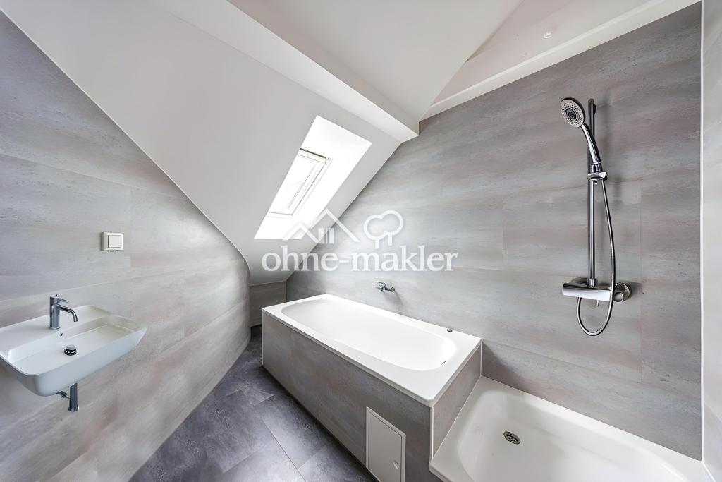 super Infrastruktur I 3 Zimmer I Tageslichtbad mit Wanne & Dusche I Balkon - Photo 4