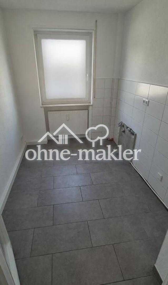 4-Zi. Whg. 82,0qm vollständig renoviert im 3. OG, ab 01.08. frei - Photo 1