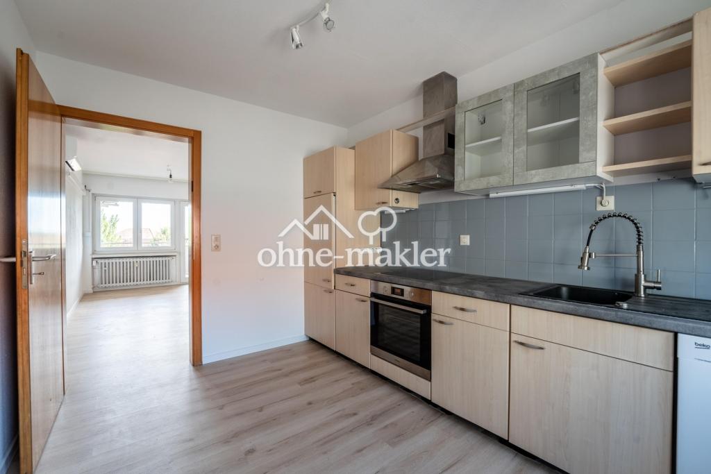 Helle 4 Zimmer Wohnung mit Küche, Süd-Balkon und Klimaanlage - Foto 3