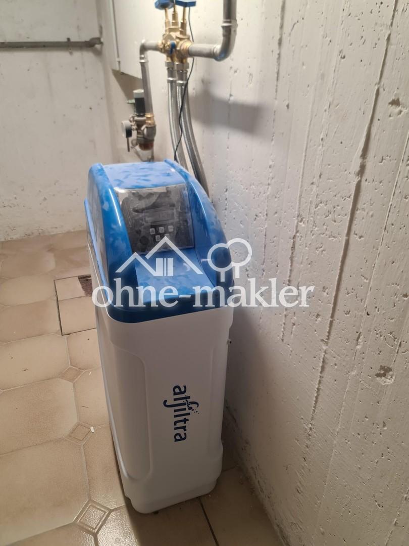 Stilvolle, renovierte 3-Zimmer-Erdgeschosswohnung mit großem Wintergarten und Garten - Photo 2