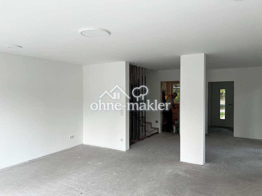 Unbefristeter Erstbezug - DHH mit Garage und Südwestgarten in Top Lage von Kleinmachnow - Photo 1
