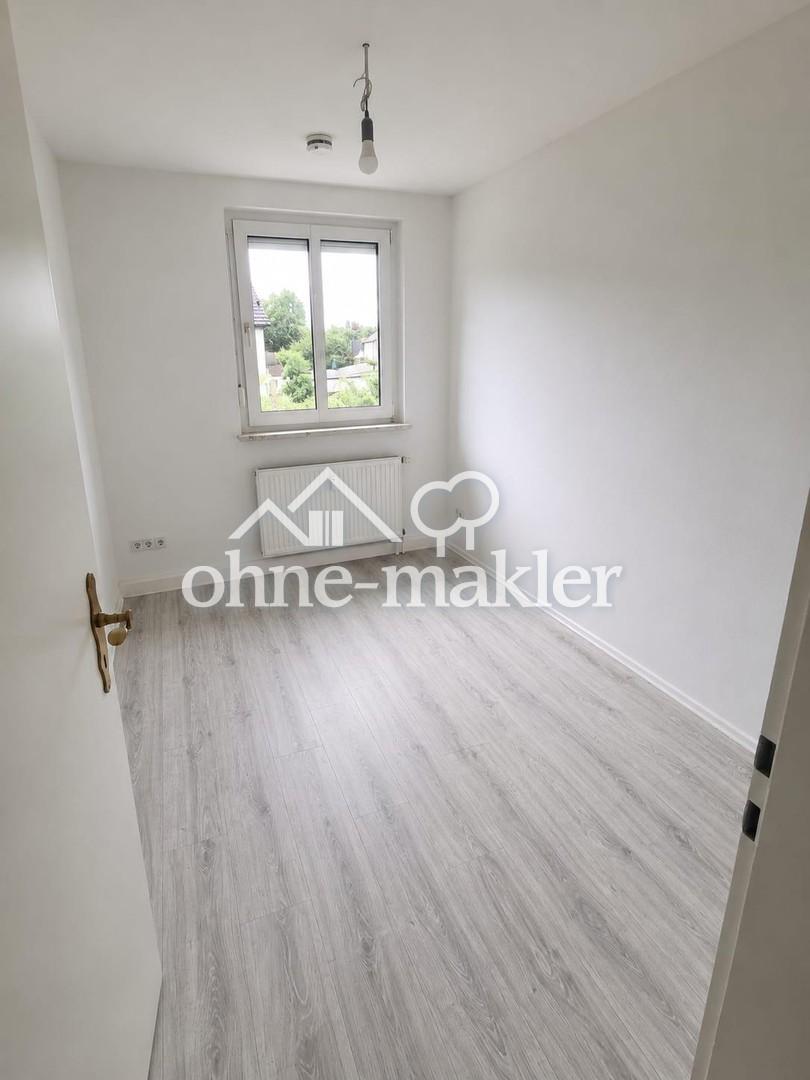 Gepflegte 4-Zimmer-Wohnung mit Balkon und Garten - Photo 2