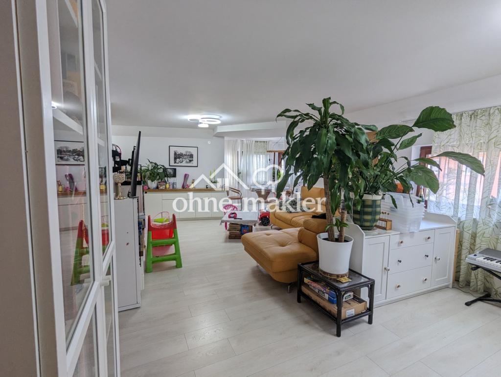 gepflegte 4-Zimmer-Maisonette-Wohnung mit Balkon, Küche und Tiefgarage - Photo 2
