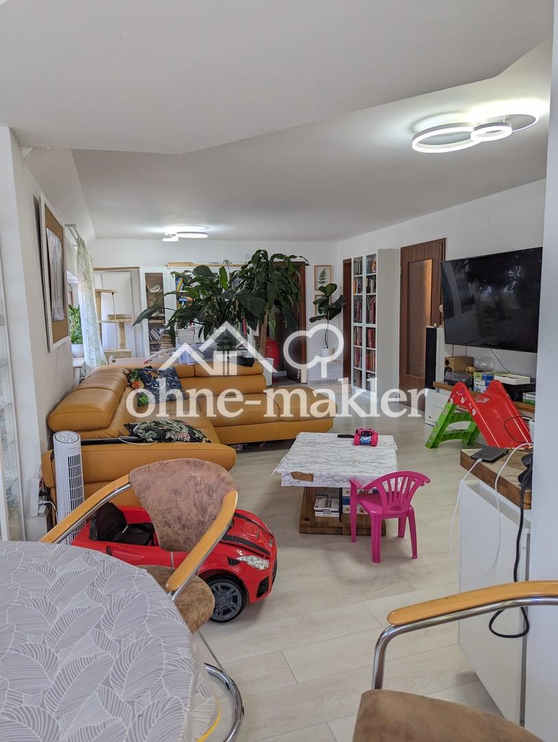 gepflegte 4-Zimmer-Maisonette-Wohnung mit Balkon, Küche und Tiefgarage - Photo 4
