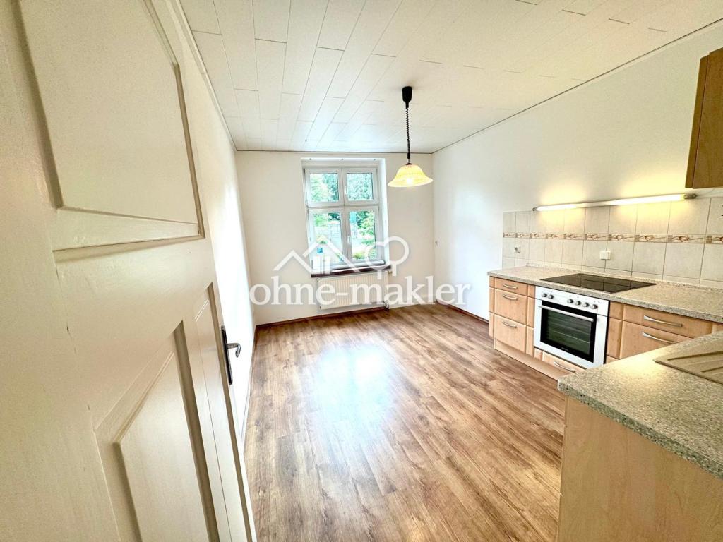 Erstbezug nach Modernisierung: Helle 2,5 ZKB mit Küche und Balkon am Tierpark in Aue - Photo 2