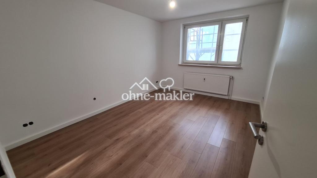 Erstbezug nach Sanierung - 4-Zi Wohnung mit Balkon - Photo 1