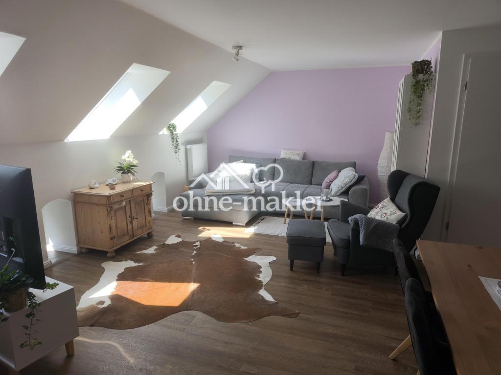 Sanierte 2-Zimmer-DG-Wohnung mit Einbauküche, 79,5 m², zentral in Schleswig - Foto 3