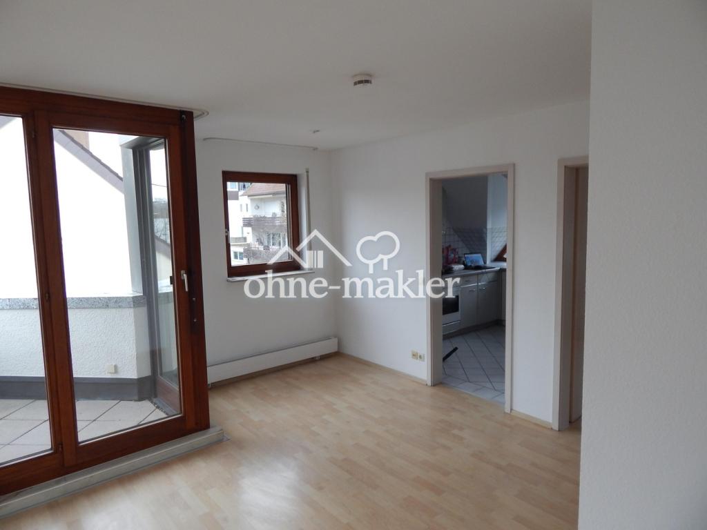attraktive helle Dachgeschosswohnung mit Balkon - Photo 1