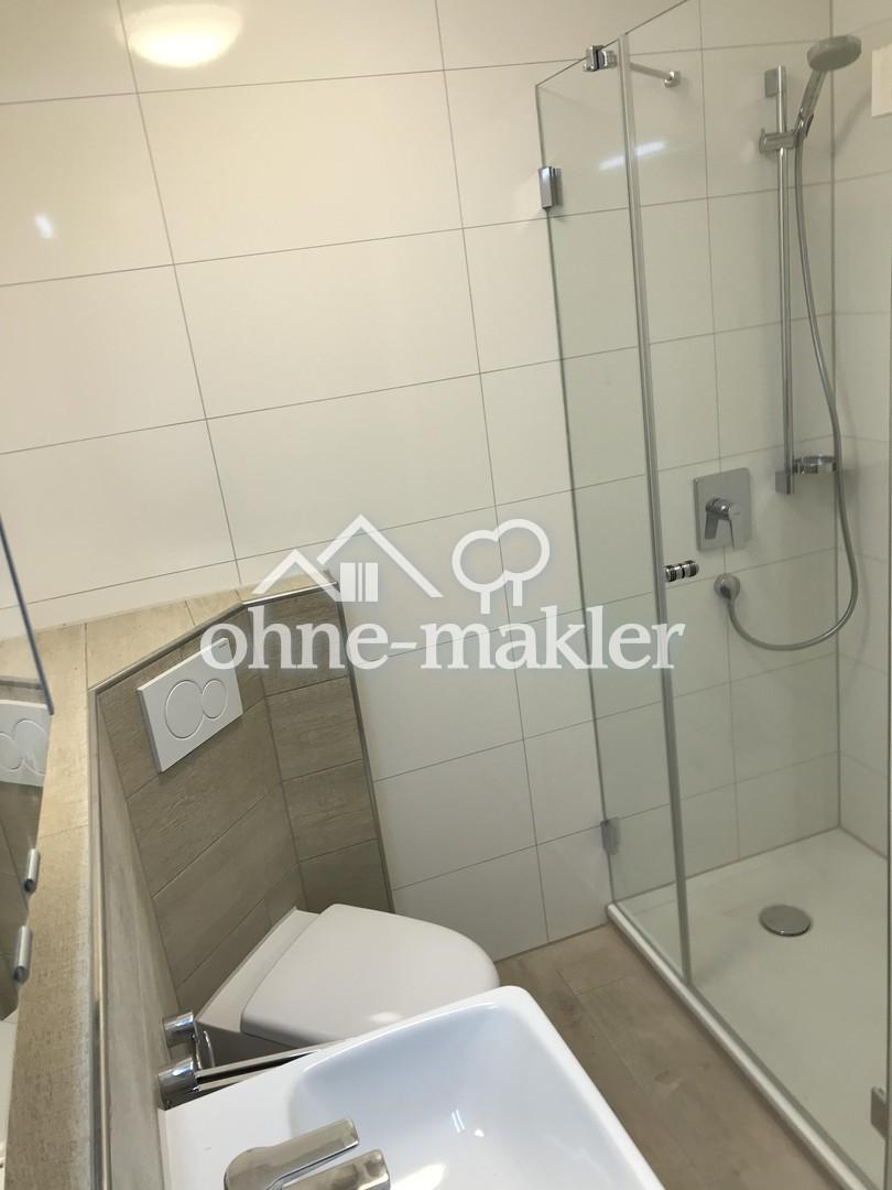 attraktive helle Dachgeschosswohnung mit Balkon - Photo 4