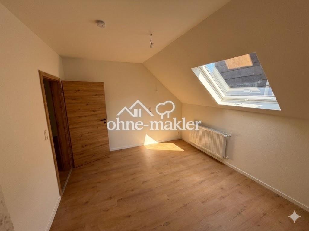 Wohnung: 130 m² (zwei Bäder) + 40m² Speicher | Balkon & Garage - Foto 5