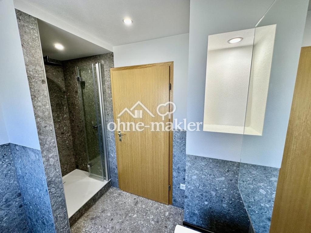 Dachgeschosswohnung mit traumhafter 60 m² Dachterrasse und Albblick – frisch renoviert - Foto 4