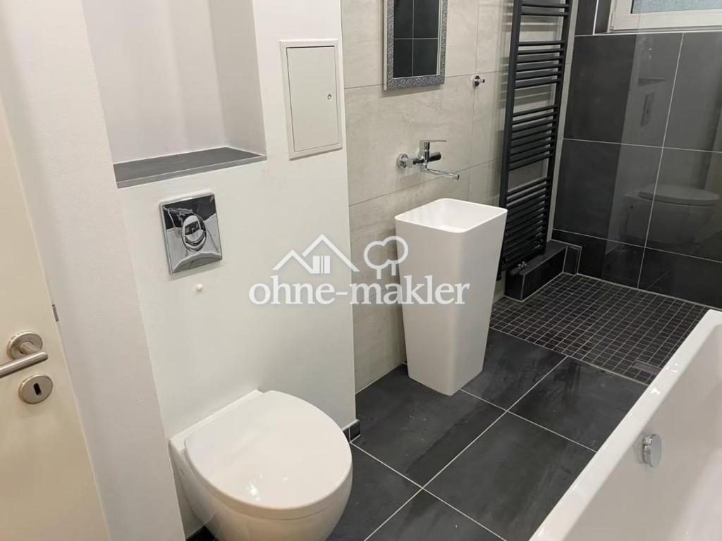 Moderne 2-Zimmer-Wohnung mit 75 m² in zentraler Lage in Karlsruhe - Foto 5