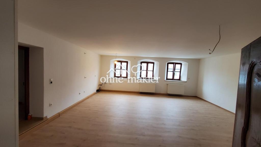geräumige 3-Zimmer-Wohnung im Zentrum von Rennertshofen - Foto 3