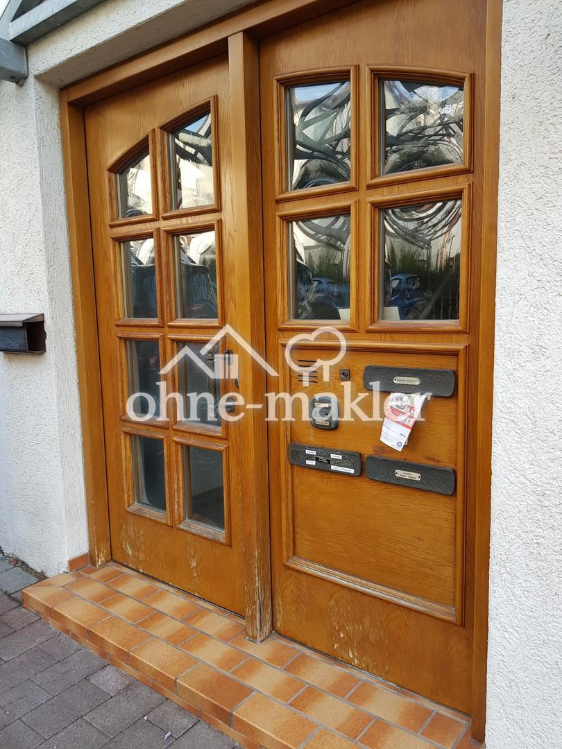 Helle & großzügige 3-Zimmer-Dachgeschosswohnung – Top-Lage in Bahnhofsnähe! - Photo 1