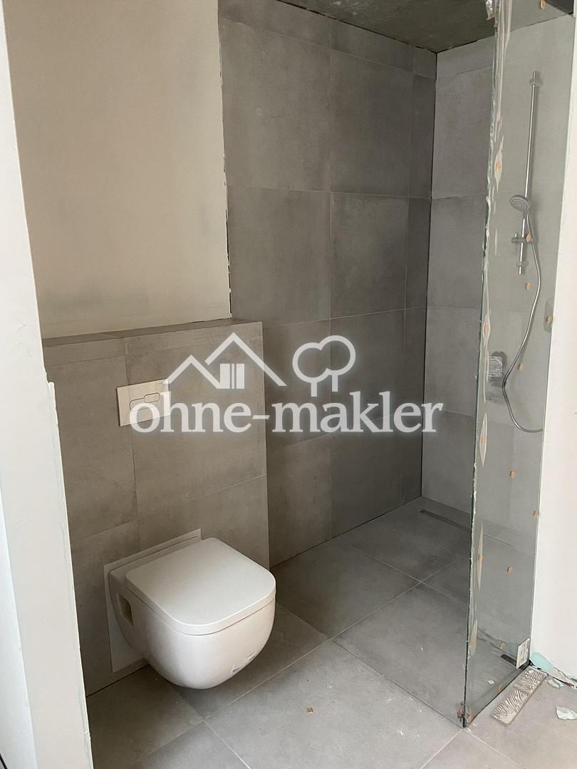 KFW 40 Neubauwohnung 3 Zimmer 90m² Einbauküche Balkon 1. Stock - Photo 4