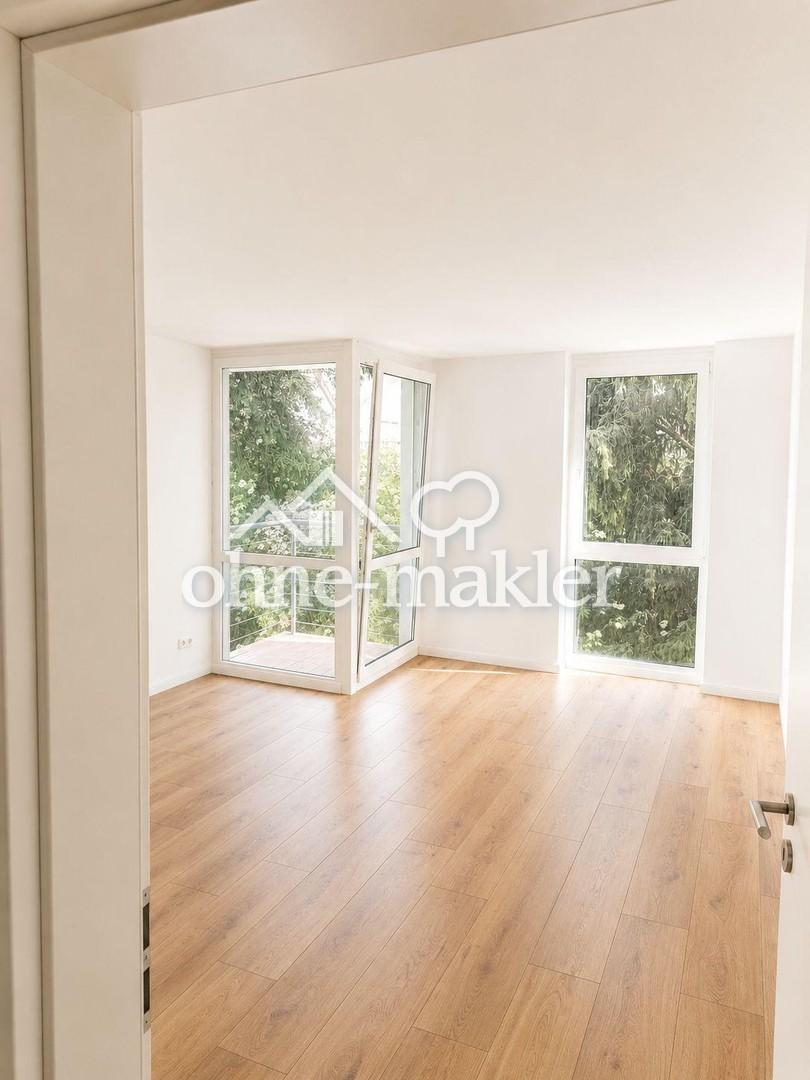 Frisch renoviert mit Balkon, Stellplatz und Keller zu sofort - Photo 1