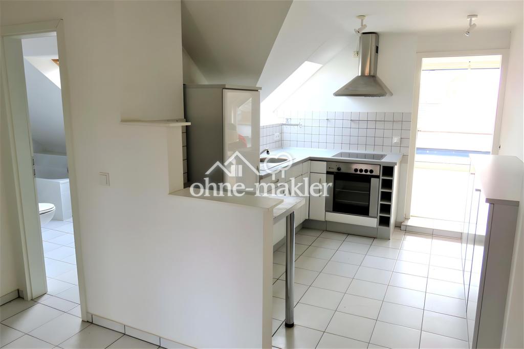 Schöne zentrumsnahe 4-Zimmer-Penthouse-Wohnung mit 92 qm, Dachterrasse und Keller im Ostviertel - Photo 2