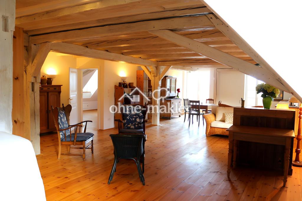Lichtdurchflutete Loft-Wohnung über zwei Stockwerke in barockem Haus mit Garten - Photo 3