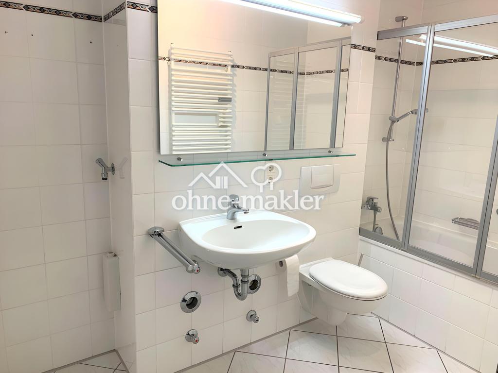 Helle, großzügige 3- Zimmer Wohnung mit Balkon zu vermieten - Egmating - Photo 5