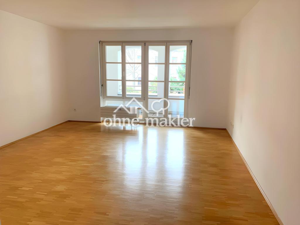 Helle, großzügige 3- Zimmer Wohnung mit Balkon zu vermieten - Egmating - Photo 2