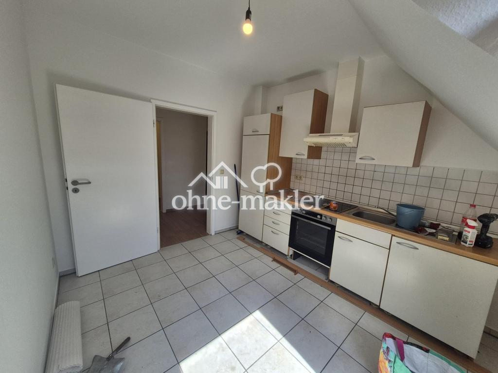 2-Zi.-DG-Wohnung, frisch renoviert - 11 min. mit dem Auto zum Bahnhof Buxtehude - Photo 2