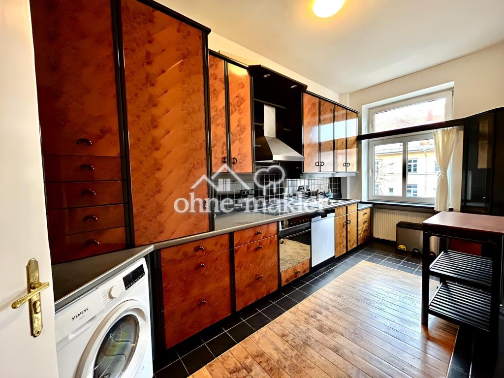 Elegante helle 3,5-zimmer-Altbauwohnung mit Balkon in toller Lage! - Foto 4