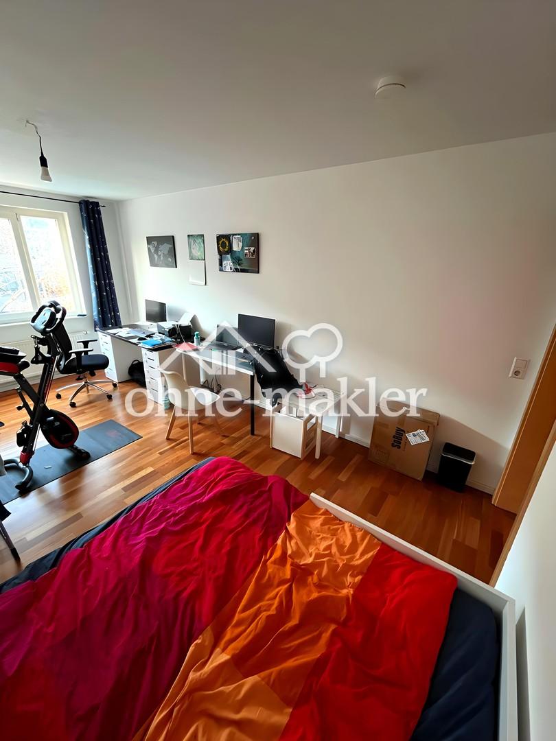 Wunderschöne 4 Zimmer Wohnung mit Balkon Mitten in Stuttgart ab 01.05.2025 - Photo 3