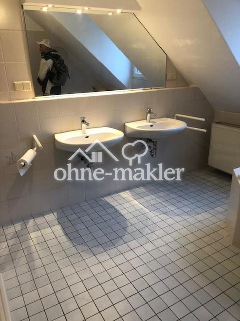 frisch renovierte DG Wohnung mit Balkon - Photo 5