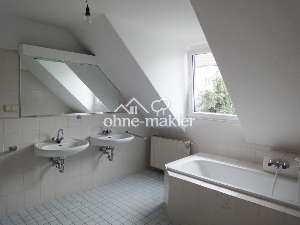 frisch renovierte DG Wohnung mit Balkon - Photo 4
