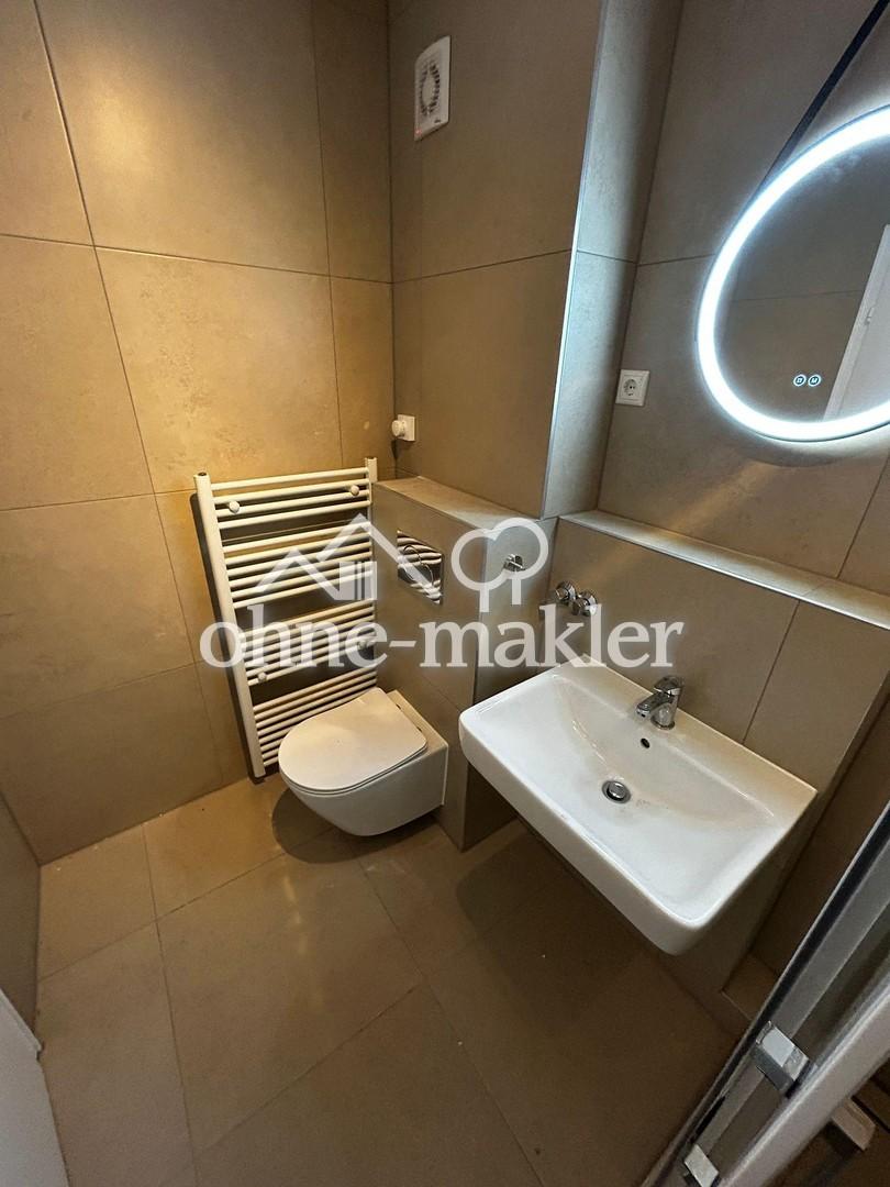 Teilmöbliertes Apartment / Wohnung - EBK & neues Badezimmer - Photo 2