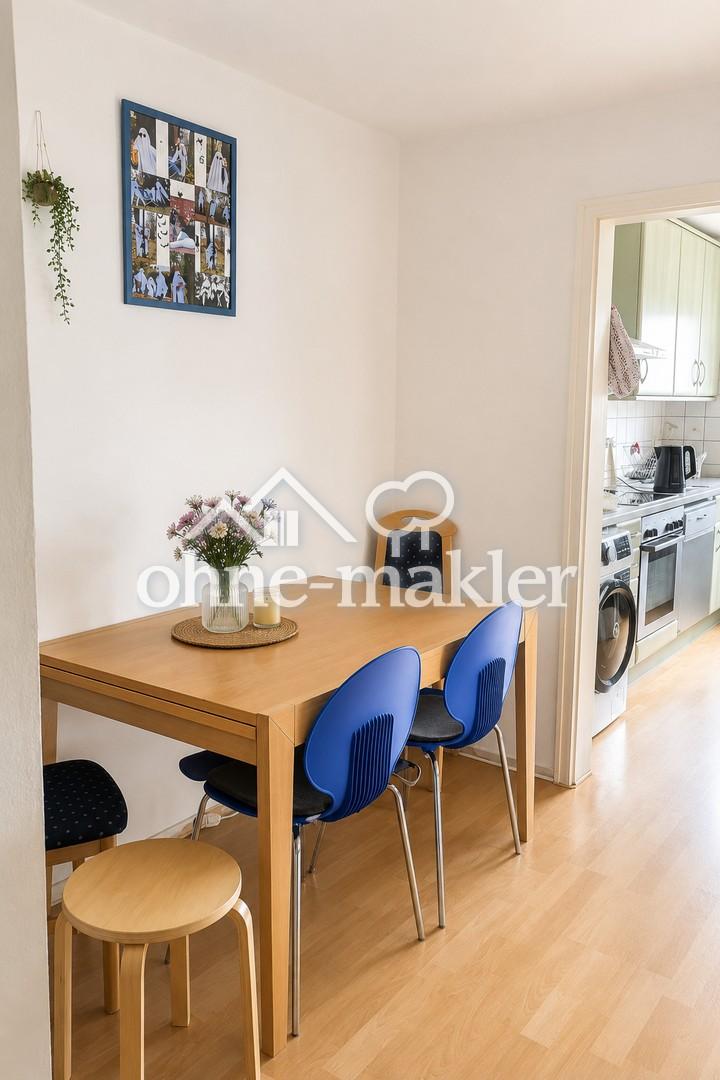 Großes Zimmer mit eigenem Balkon in gemütlicher Mädels-WG - Photo 1