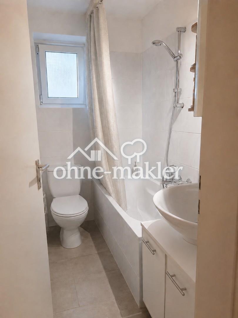 Großes Zimmer mit eigenem Balkon in gemütlicher Mädels-WG - Photo 5