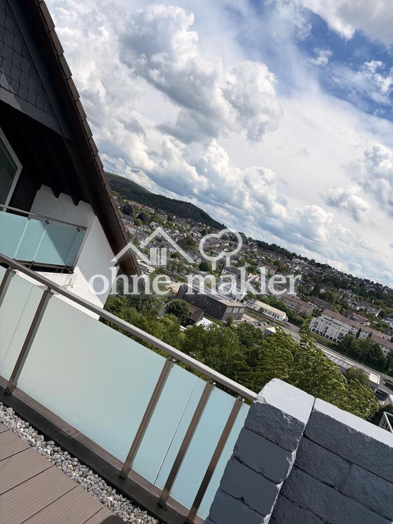 Großzügige 3-Zimmer-Wohnung (DG) mit Dachterrasse und traumhaftem Fernblick - Foto 3